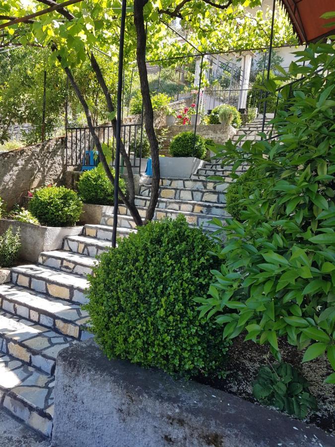 Recka * Gjirokastra