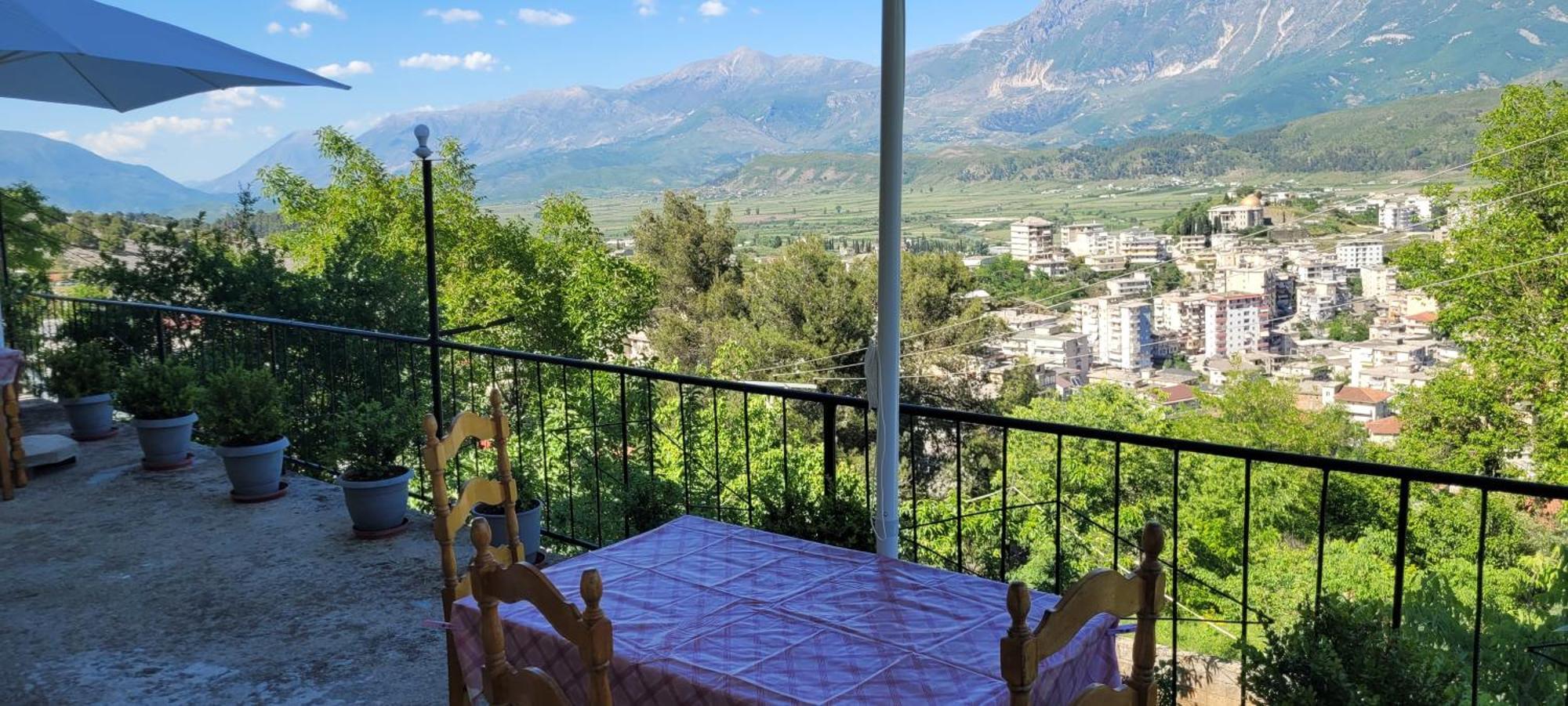 Recka Apartament Gjirokastra